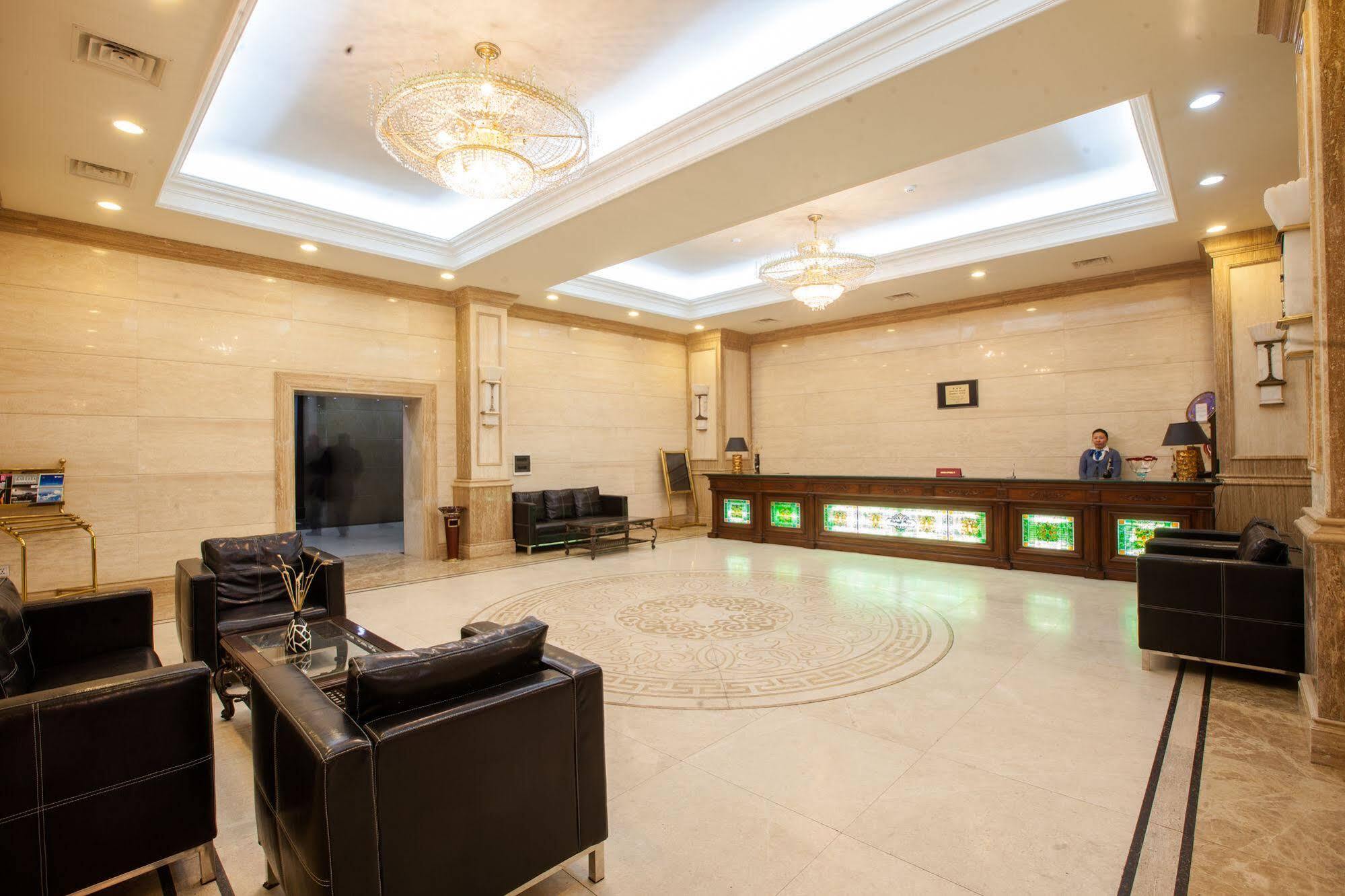 Bishrelt Hotel Oulan-Bator Extérieur photo